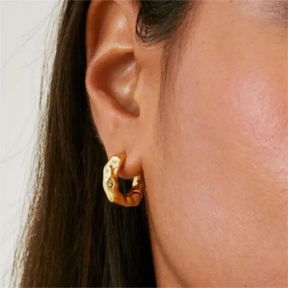 Velora Luxe Classic Gold Hoop Earrings