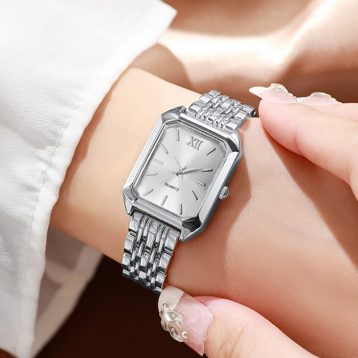 Velora Luxe Elegant Gold Watch Set with Bracelets
