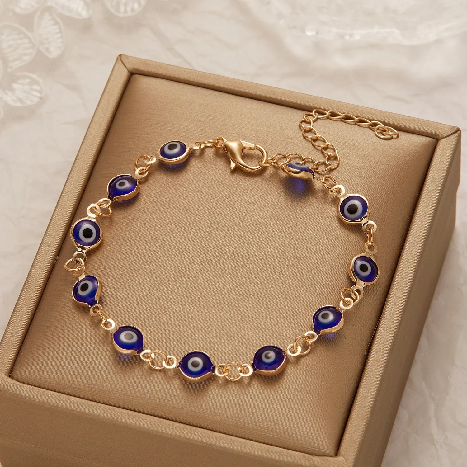 Velora Luxe Evil Eye Charm Bracelet Gold
