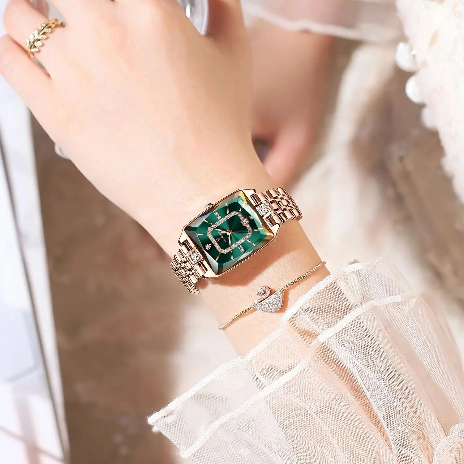 Velora Luxe Luxury Signature Watch Gold