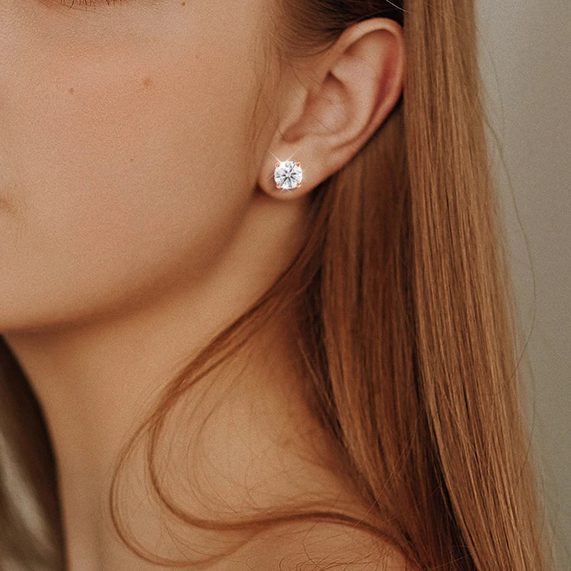 Luxury VVS1 Moissanite Studs