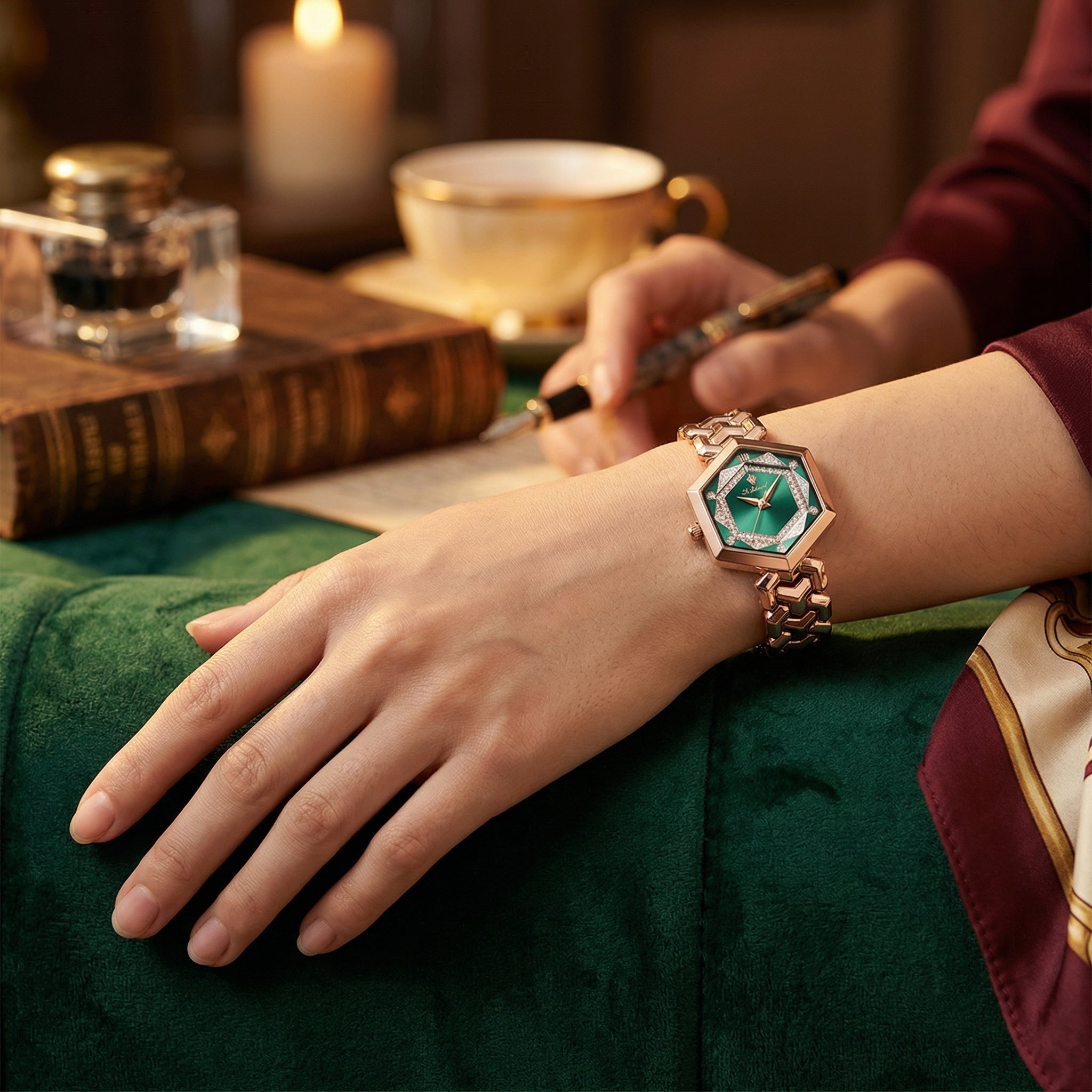 Velora Luxe Luxury Diamond Watch Crystal Gold